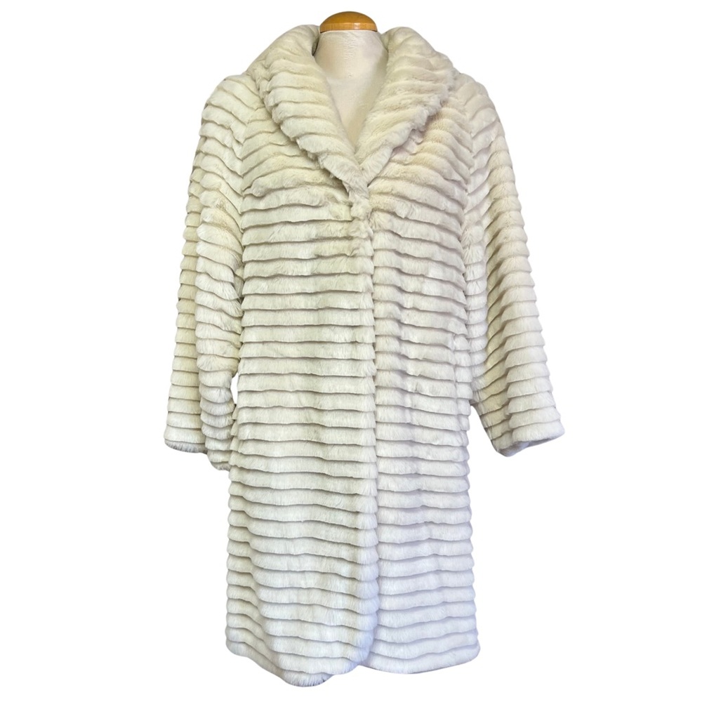 Women's Large Todays Design Off White Faux Fur Coat